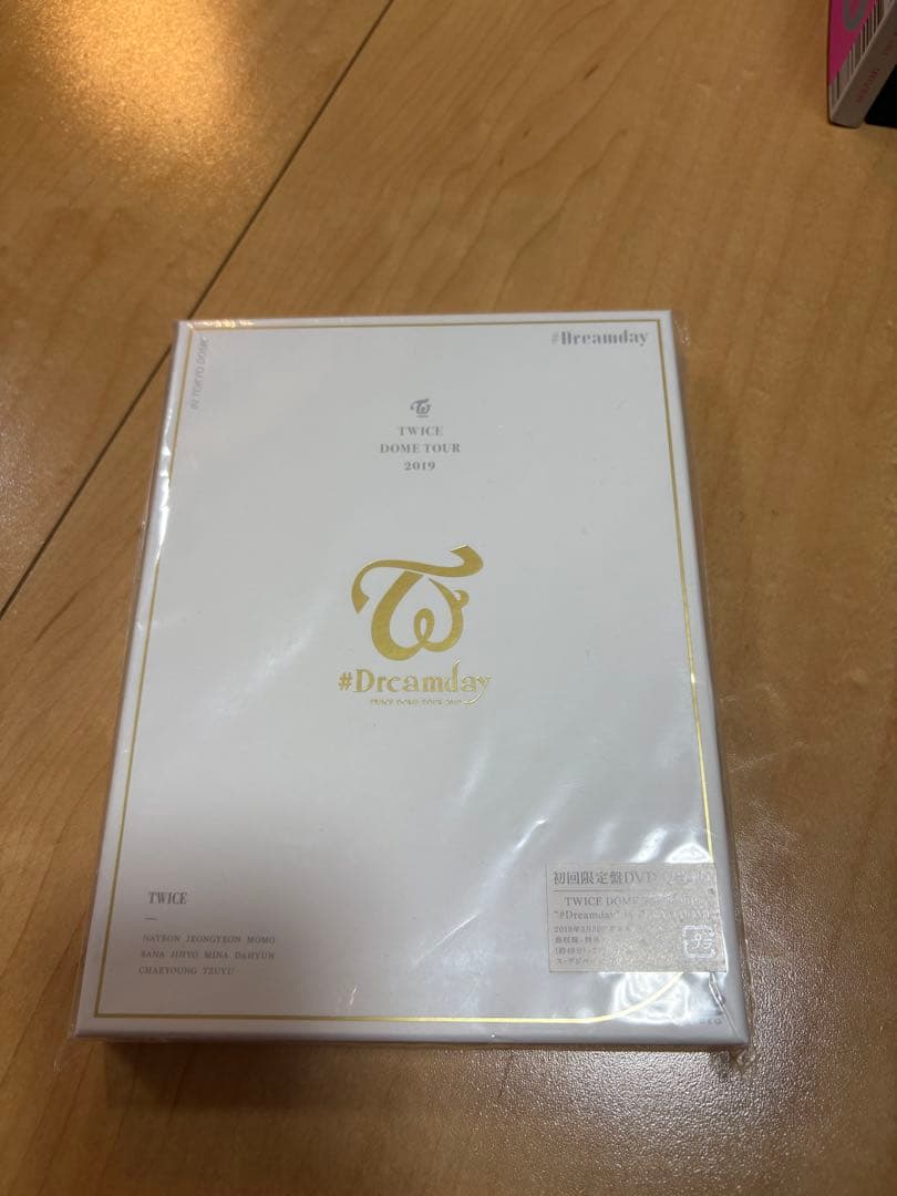 TWICEアルバム、ライブDVDセット フォトカード