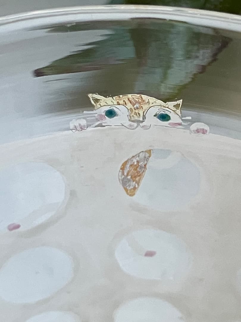 松岡装子さんの猫のイラスト絵付けガラスカップ