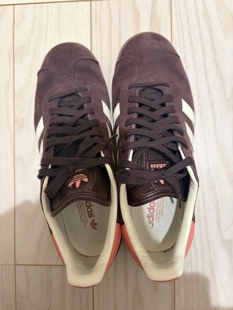 adidas ガゼル スニーカー