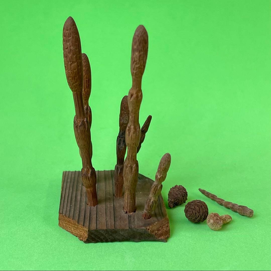 つくし狩り　ススだけ竹細工　スス竹彫刻とかごのセット 高さ10㎝