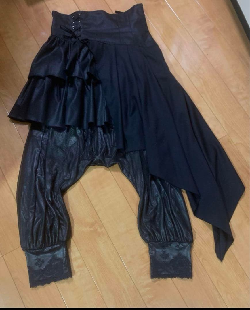 hyde着系BPNアシンメトリーフリルスカート 黒　ifラルク