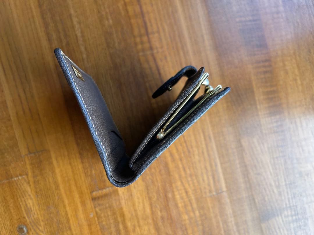 【美品】GUCCI Shelley Line 二つ折り財布