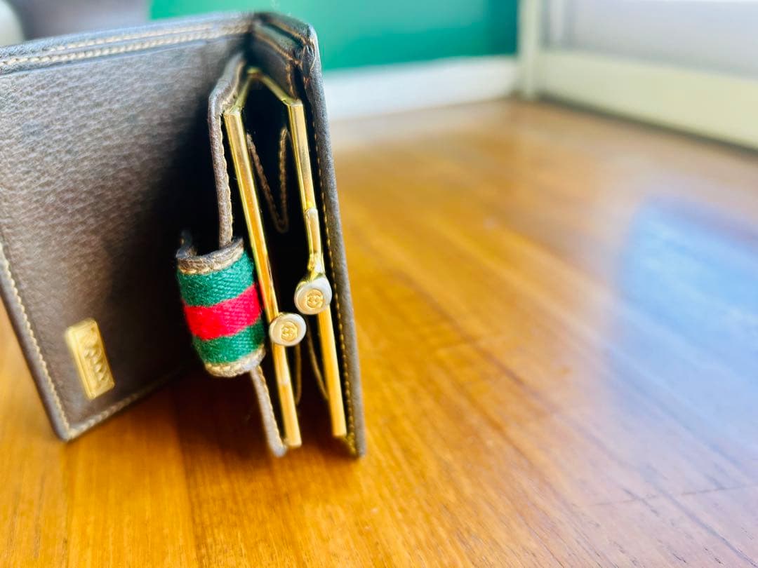 【美品】GUCCI Shelley Line 二つ折り財布