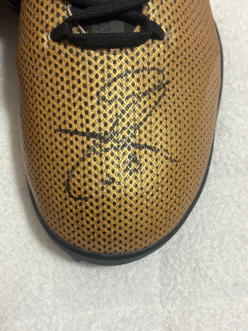 香川真司 直筆サイン入り adidas X Tango 17.3 TF 実使用