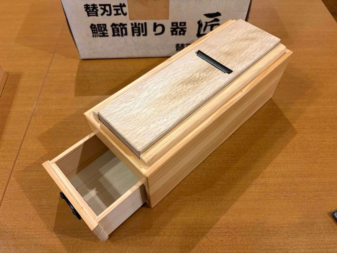 滝澤 替刃式 鰹節削り器 匠 替刃1枚付
