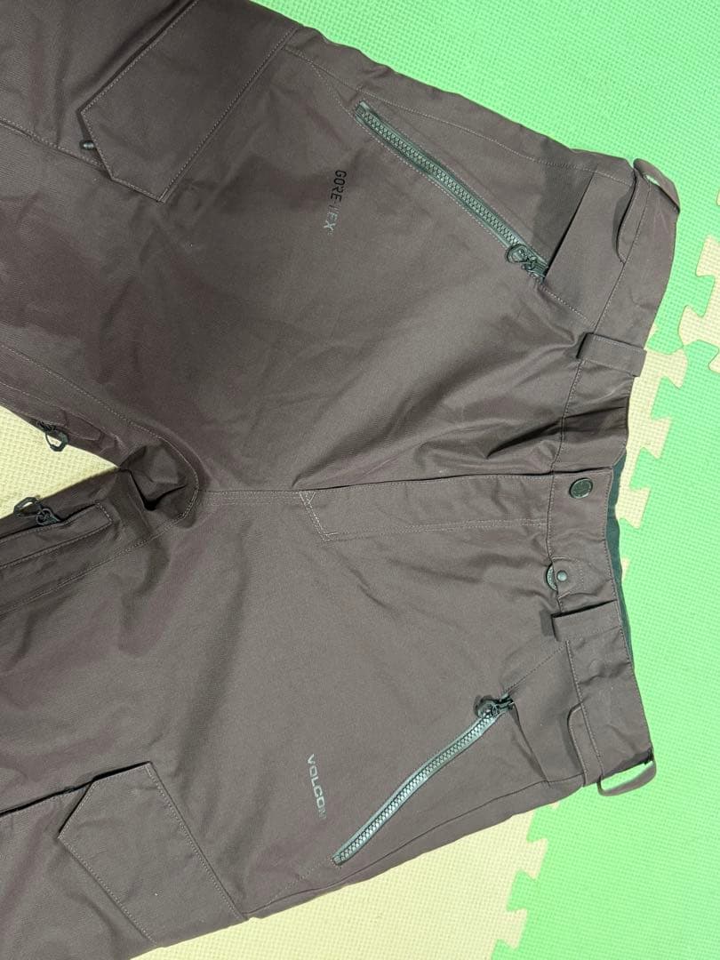 【値下げ】VOLCOM メンズ XL GORE-TEX 上下セット 迷彩