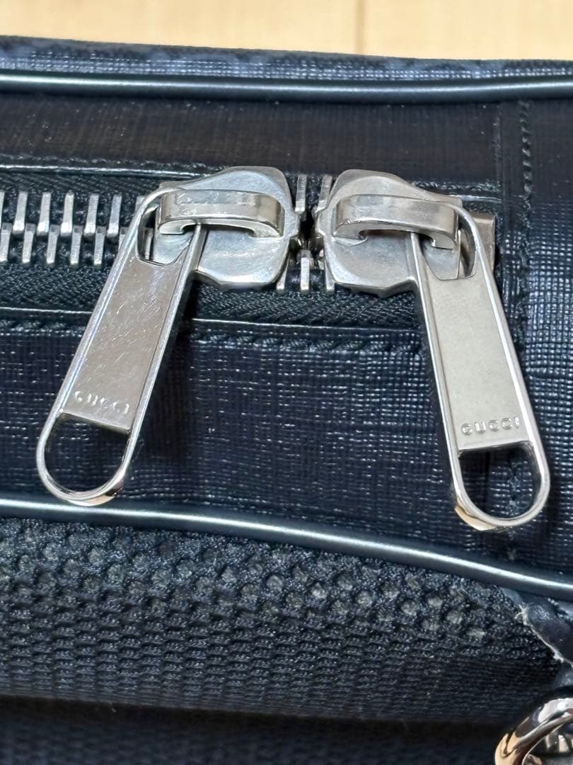 GUCCI グッチ ボディバッグ ショルダーバッグ GGスプリーム