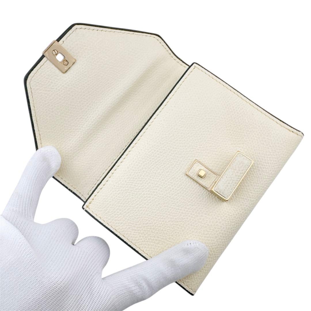 美品◇ヴァレクストラ レザー イジィデ 三つ折り財布 アイボリー レディース