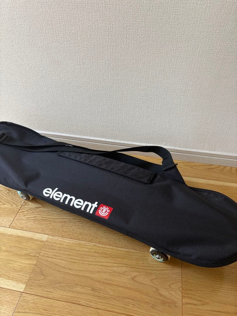 最終値下げ　ELEMENT　スケートボード　８インチ　※ケースと工具オマケ付き