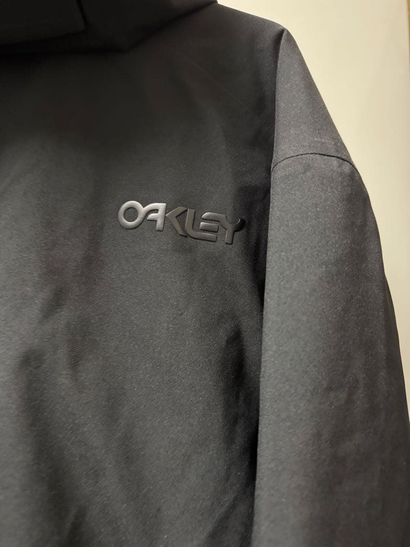 美品　OAKLEY ジャケット ブラック　スノーボード　ウェア