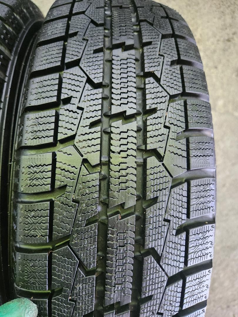 送料込☆2023年製 TOYOトーヨー タイヤ 165/70R14日本製☆4本