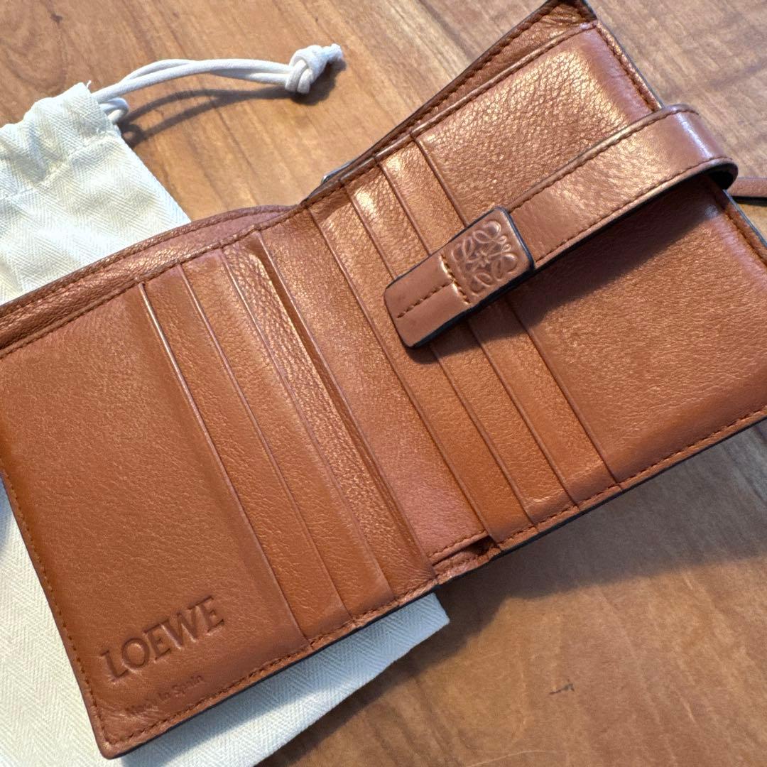 yuu@フォロー割り実施中‼️ 専用 LOEWE 二つ折り財布 ネイビー レザー