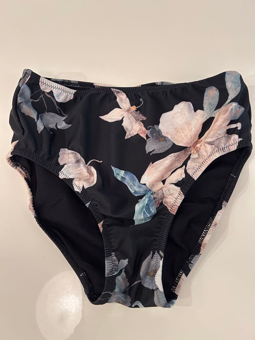 Riberce9M花柄水着セット新品同様