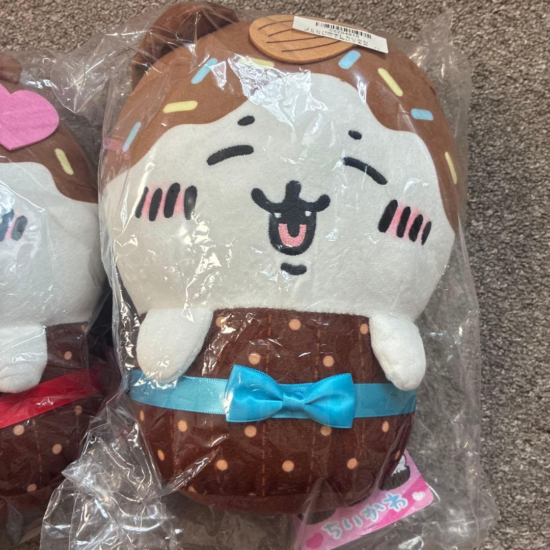 トレバ限定　ちいかわ　チョコレートぬいぐるみ　ハチワレ　うさぎ