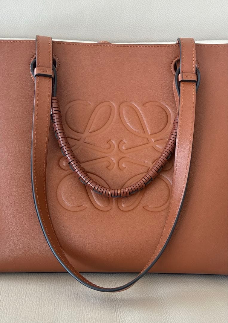 LOEWE レザートートバッグ