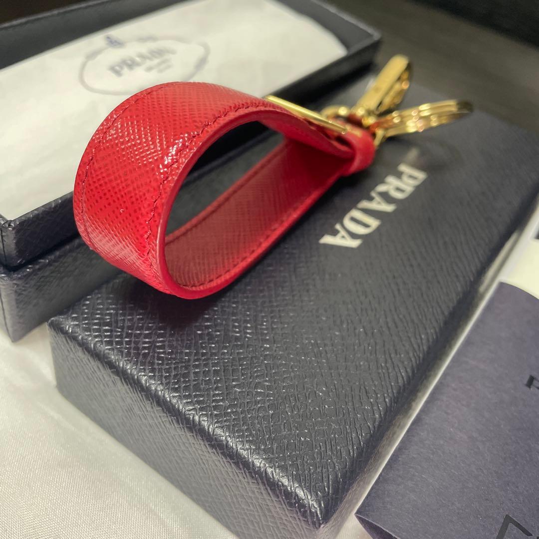 PRADA キーチェーン キーホルダー
