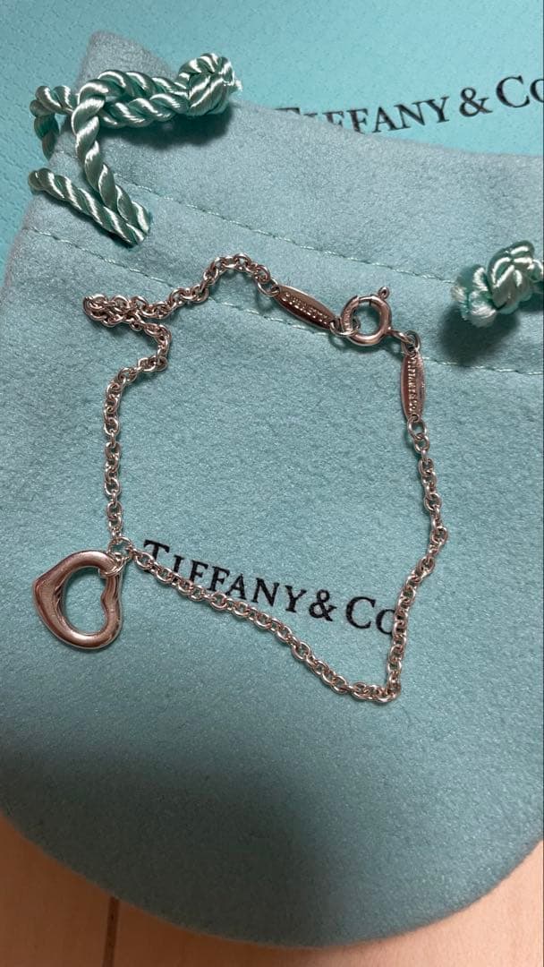 Tiffany & Co. オープンハートブレスレット