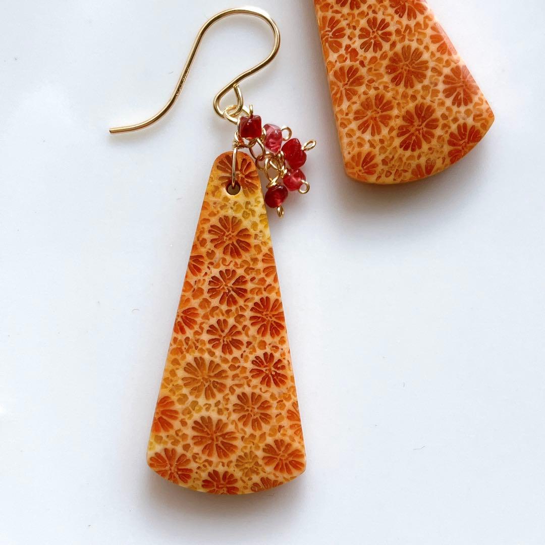 ポメころび◆一点物✧オレンジフォッシルコーラル×レッドスピネルピアス