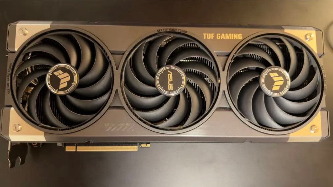 グラフィックボード・グラボ・ビデオカード ASUS TUF RTX 5070Ti 16G