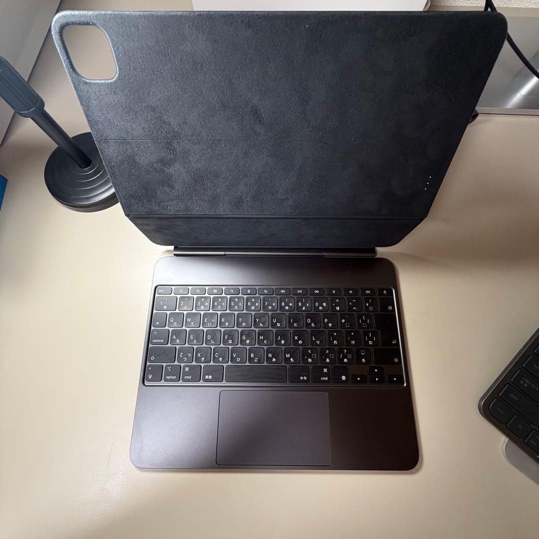 Apple iPad Magic Keyboard M4 M5 13インチ