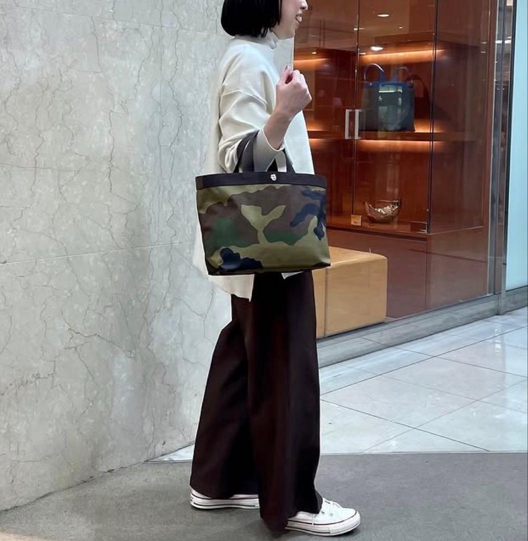 エルベシャプリエ　704W カモフラ　迷彩　Mサイズ　スクエアトート