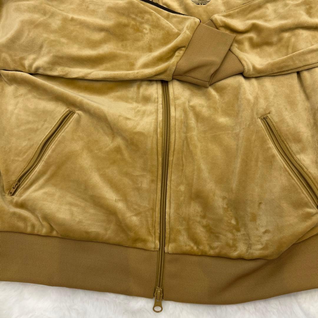 adidas トラックジャケット ベロア ベージュ