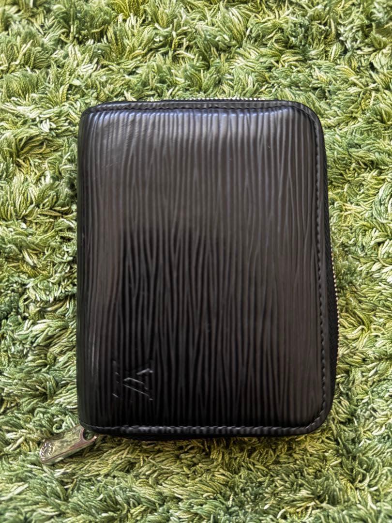 LOUIS VUITTON ルイヴィトン エピ ジッピー パース