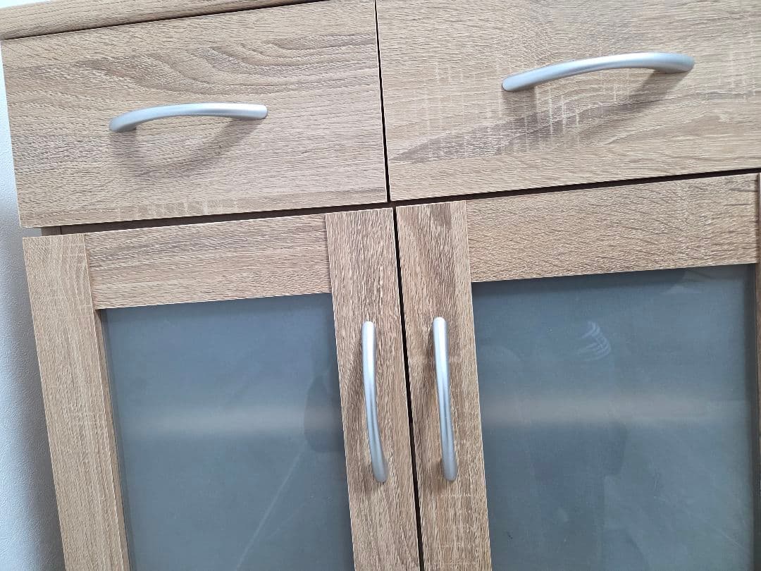 キッチンカウンター　食器棚　キッチンボード