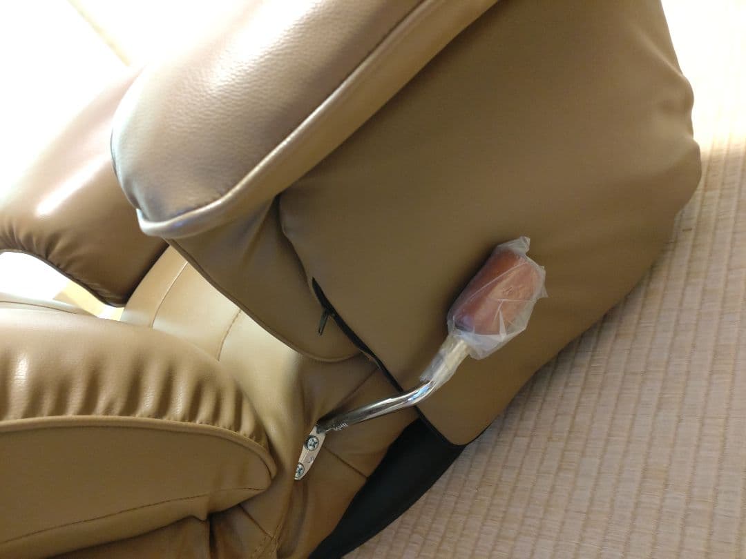 スーパーソフトレザー座椅子　匠　回転、リクライニング付き　1人掛け