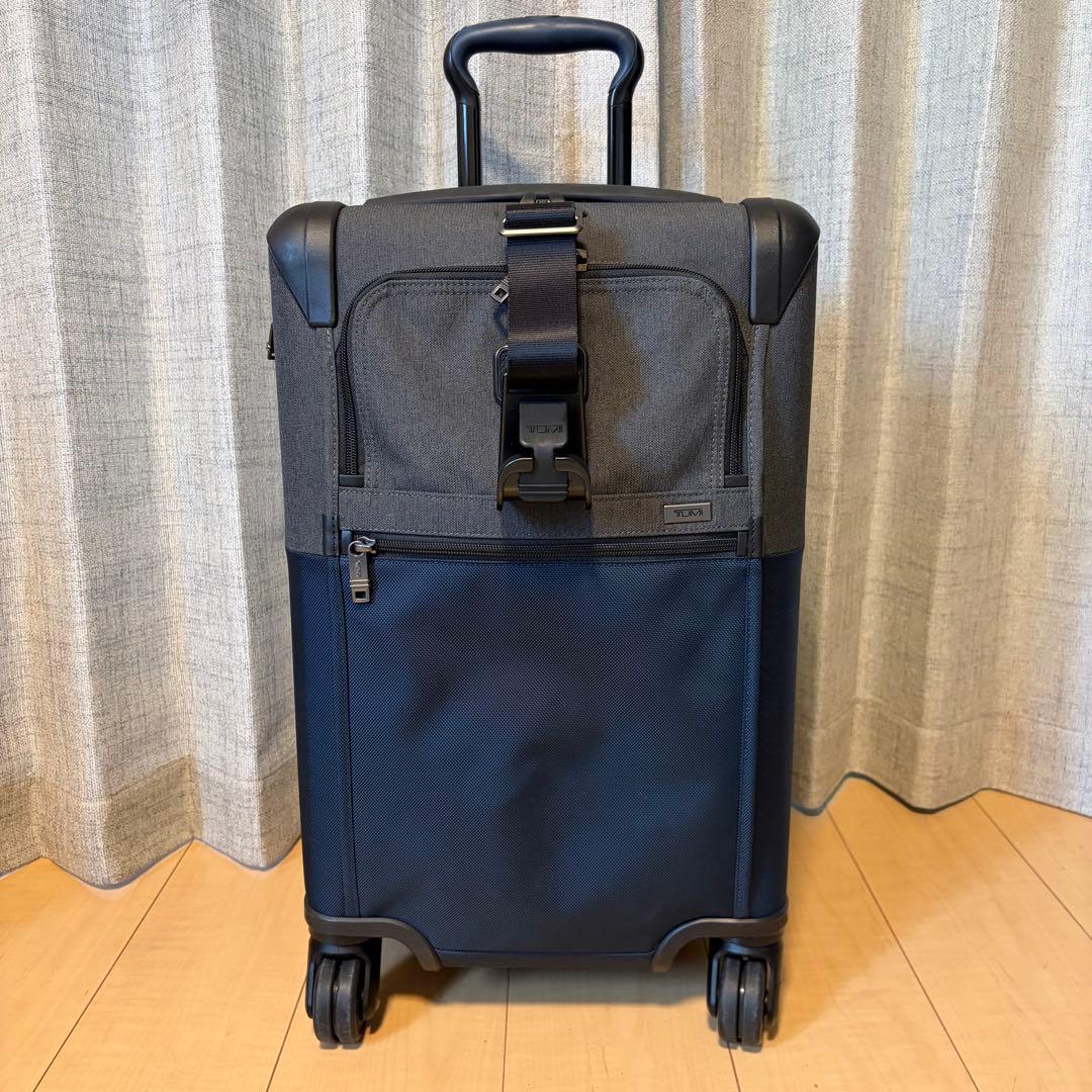 美品　TUMI キャリーケース　4輪 22060na2 エクスパンダブル