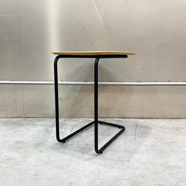 無印良品廃番スチールパイプサイドテーブル