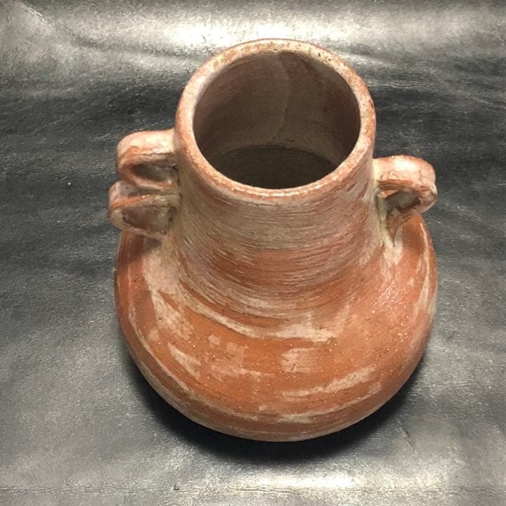 美しい古美術◼️蔵から美しい形状の謎の壺、壷が出てきました。花瓶、花道具、茶道具