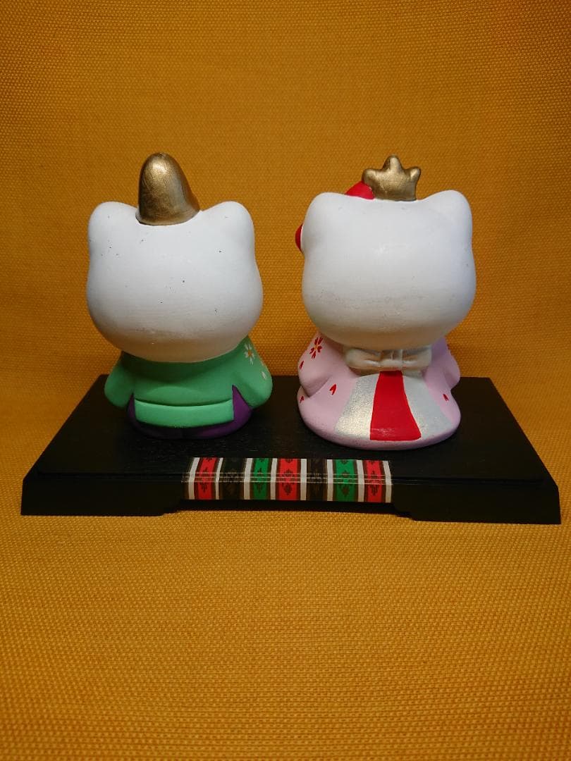 【美品】ハローキティ　人形　陶器　置物　インテリア　工芸品　美術品　A3075