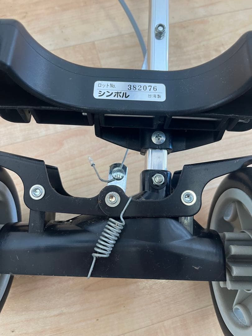 2個セット　歩行器　歩行補助　　自立式折りたたみ杖　シルバーカー 軽量　介護用