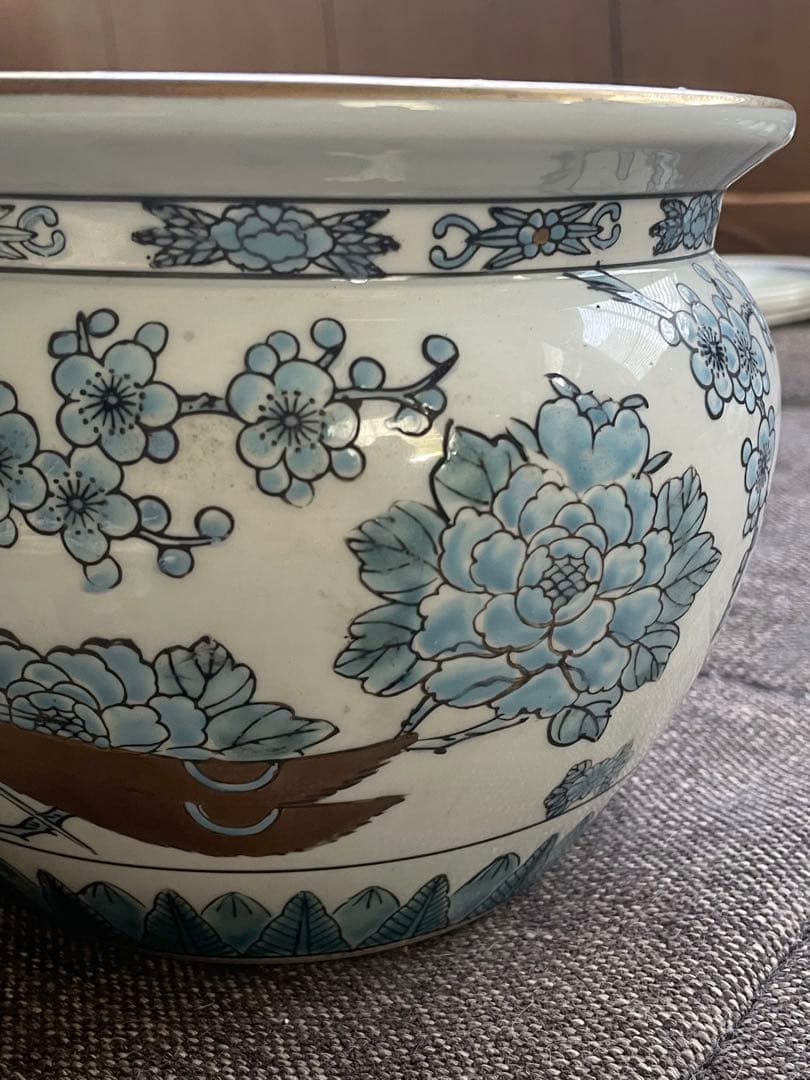 青色の花と鳥の装飾 陶器の鉢 Hand Painted