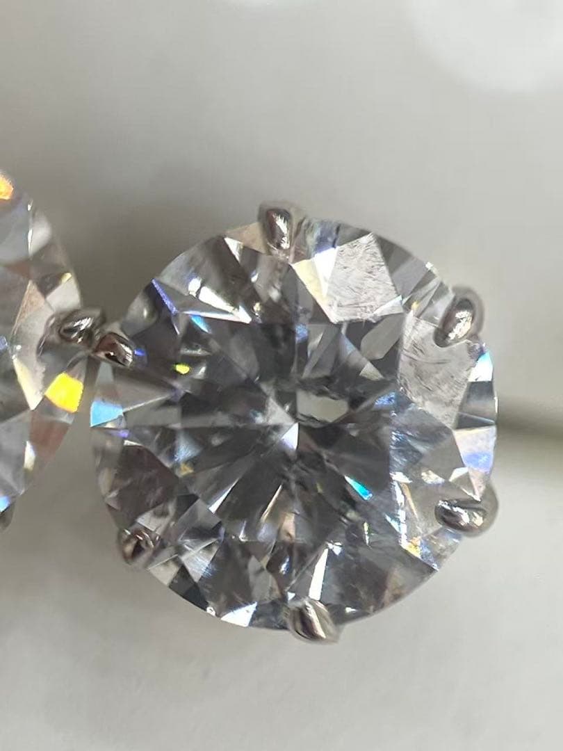 PT 一粒ダイヤモンド　ピアス　計1ct 新品