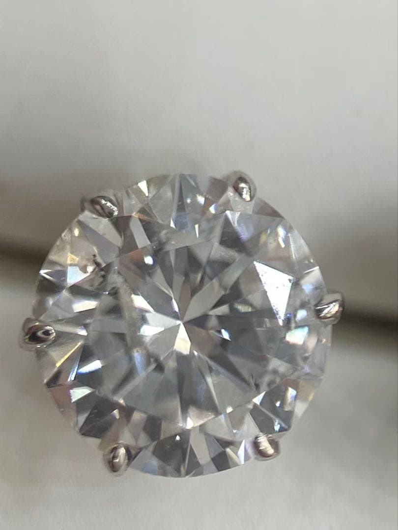 PT 一粒ダイヤモンド　ピアス　計1ct 新品