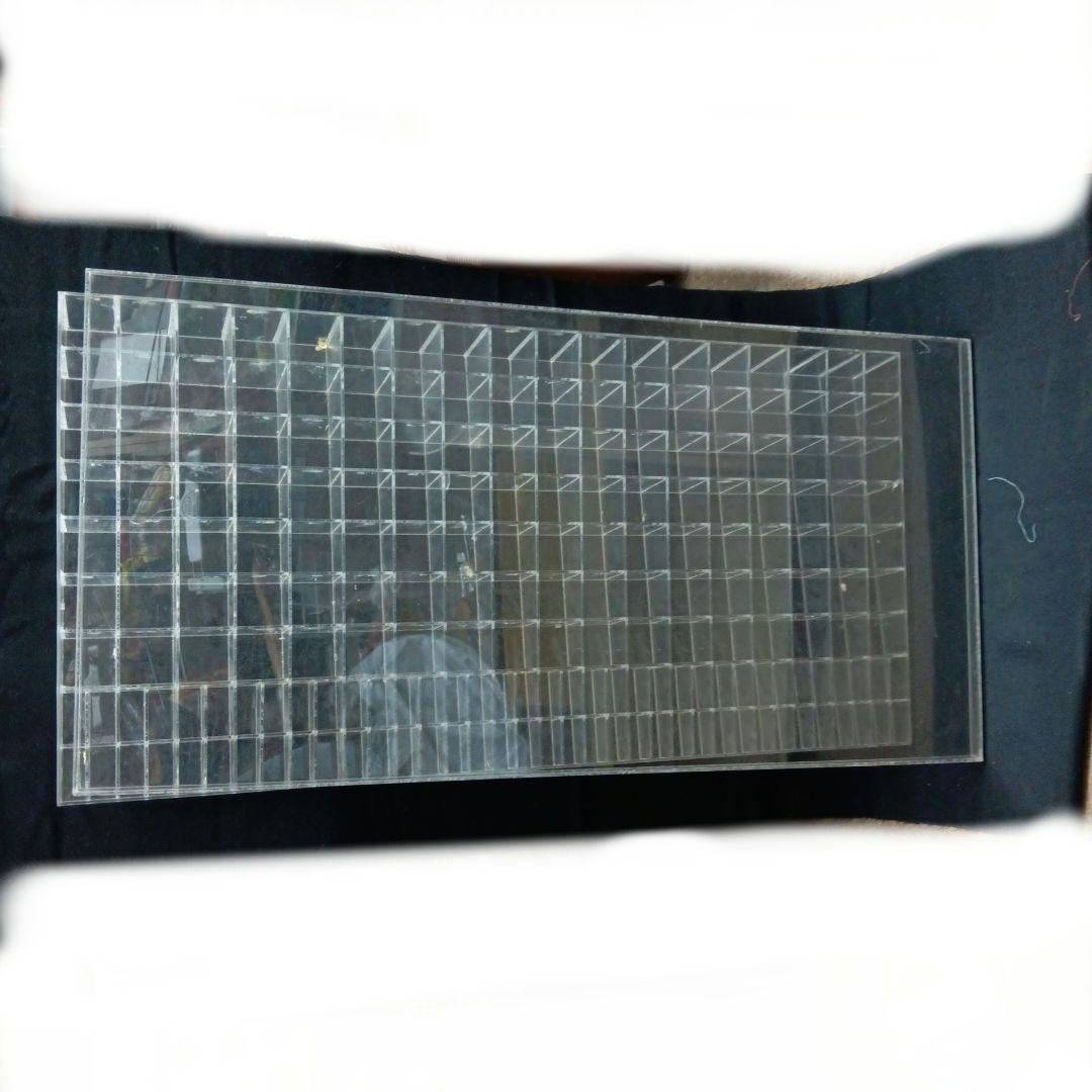 アクリルケース　収納　ディスプレイ　フタつき　蓋　仕切り　198マス