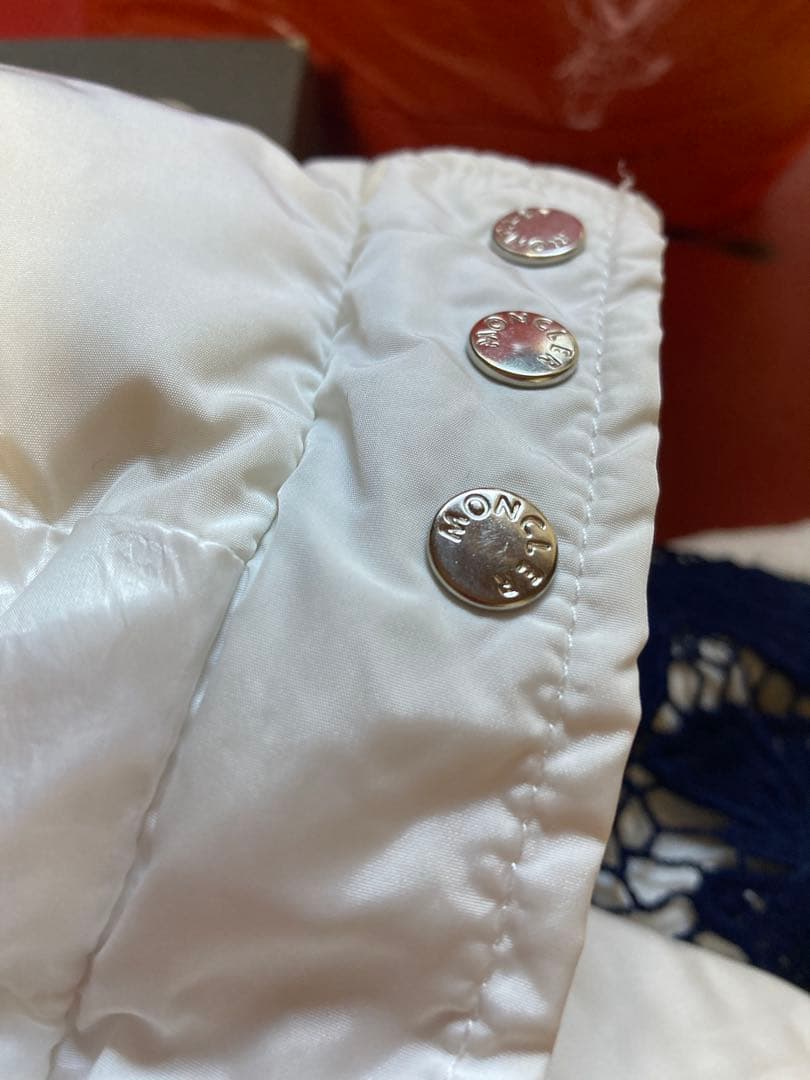 ねこMONCLER MAGLIONETRICOT ダウンジャケット