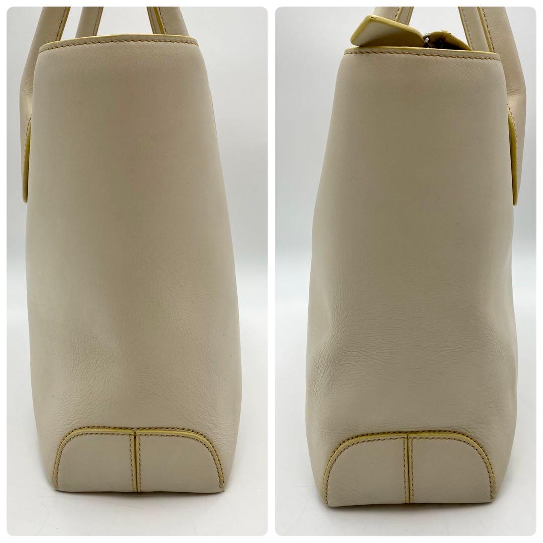 あや✨TOD'S Dバッグ 本革 2way アイボリー 大容量 高級感