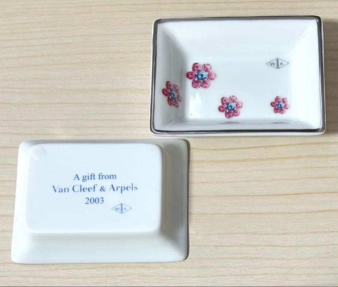 ヴァンクリーフ&アーペル　ミニトレイ　ペア　※美品