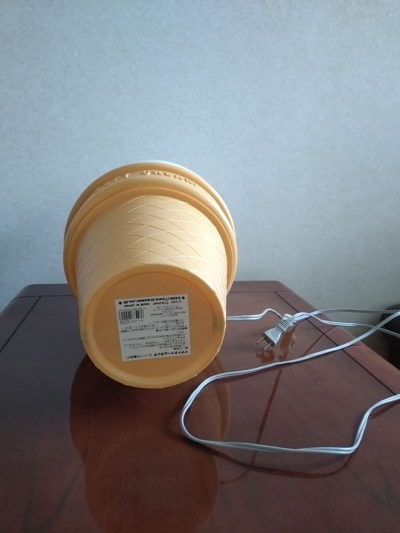 ソフトクリーム型LEDフロアスタンド