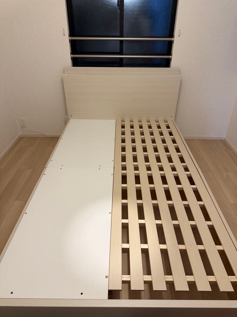 ニトリのセミダブル棚・サイド収納付きベッドフレーム(NS-003 深型/すのこ)