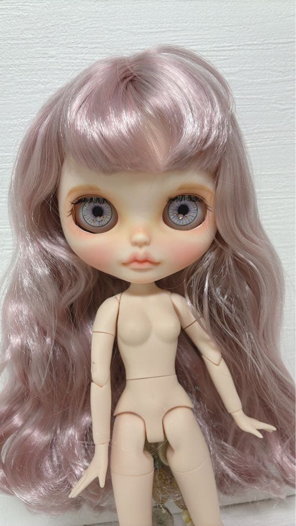 アイシードール　ピンクグレーヘア