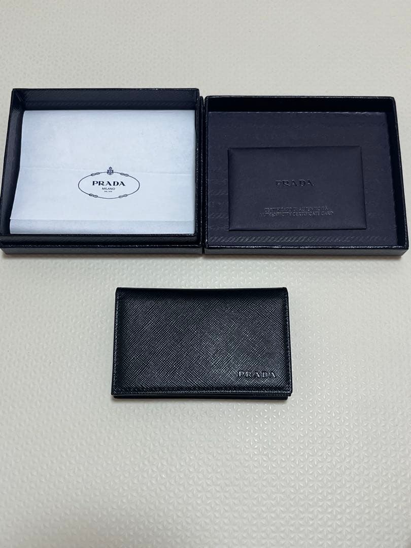 【新品・超美品】PRADA ブラックレザー ケース、カードケース☆箱付き☆