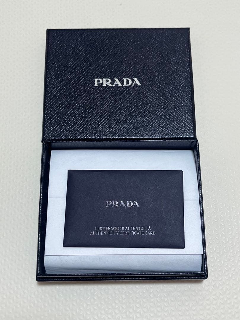 【新品・超美品】PRADA ブラックレザー ケース、カードケース☆箱付き☆