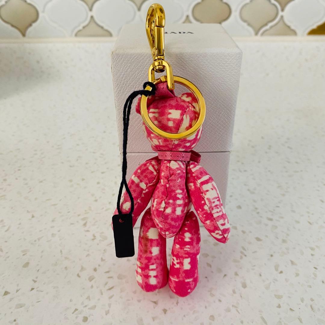 プラダ　テディベアキーチャーム　キーホルダー