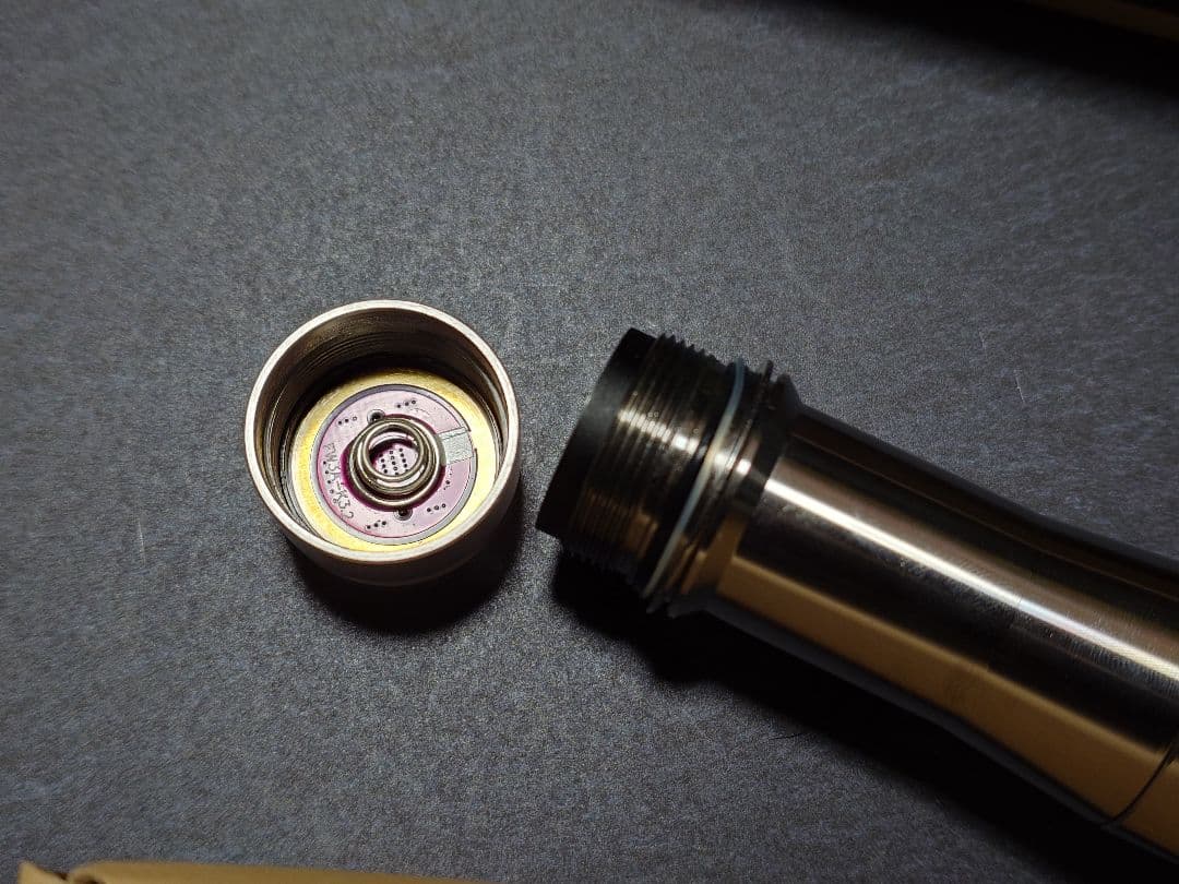 【美品】LUMINTOP FW3A 懐中電灯 SS-Nichia