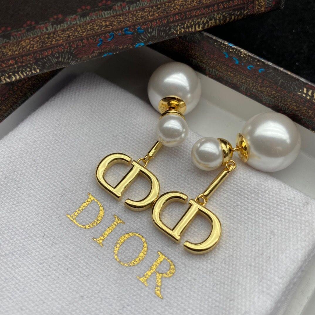 Christian Dior ゴールド パール イヤリング