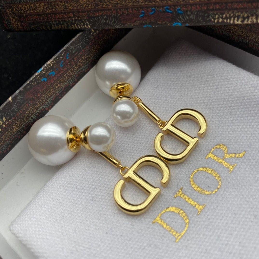 Christian Dior ゴールド パール イヤリング